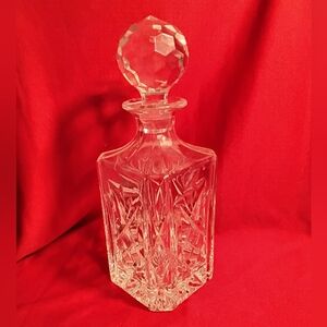 Atlantis Miguel Square Cut Crystal Decanter W/multifaceted Crystal Stopper